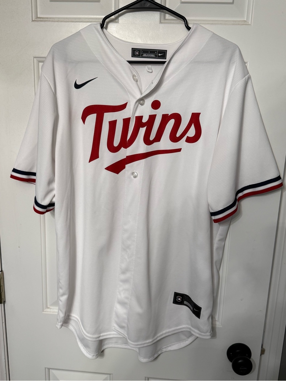 Nike - Minnesota Twins - Carlos Correa Jersey - Men’s Large NWOT